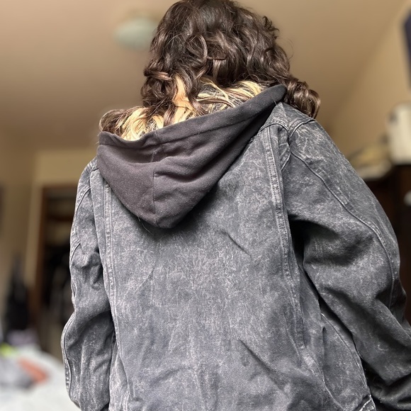 forever 21 men unisex black denim jean jacket distressed fabric hood oversized - Picture 4 of 5